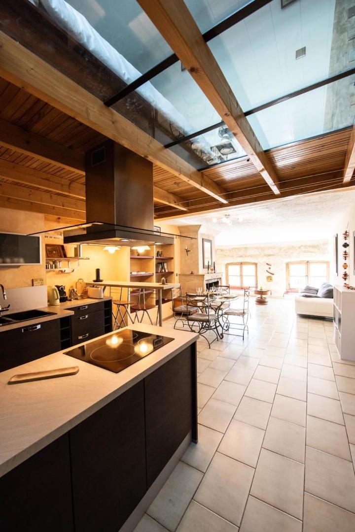 La Loge De Fourviere - 55M2 Vieux Lyon Apartment ภายนอก รูปภาพ